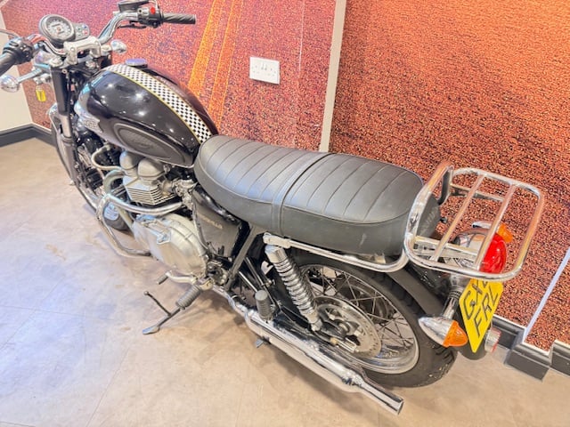 Triumph BONNEVILLE T100