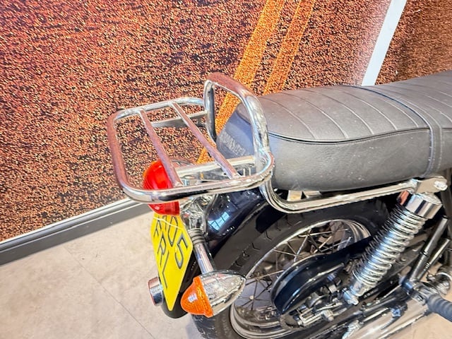 Triumph BONNEVILLE T100