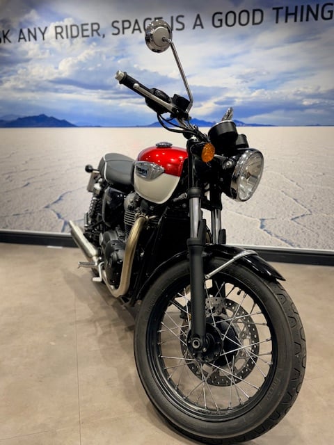 Triumph BONNEVILLE T100