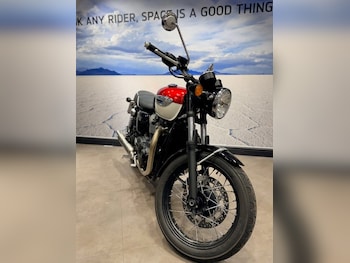 Used Triumph BONNEVILLE T100 2022 for sale - bike-78018249: Photo