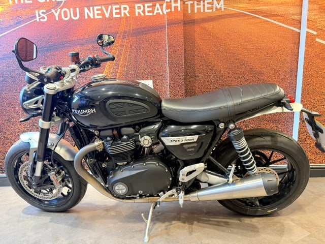 Used Triumph SPEED TWIN 1200 2022 for sale - 78782229: Photo 10
