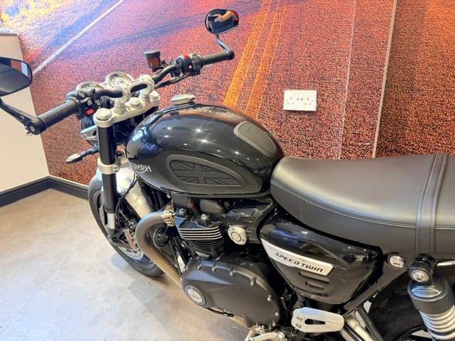 Used Triumph SPEED TWIN 1200 2022 for sale - 78782229: Photo 14