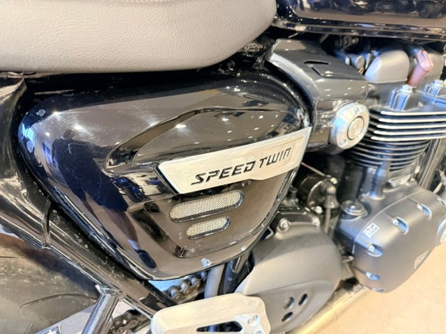 Used Triumph SPEED TWIN 1200 2022 for sale - 78782229: Photo 4