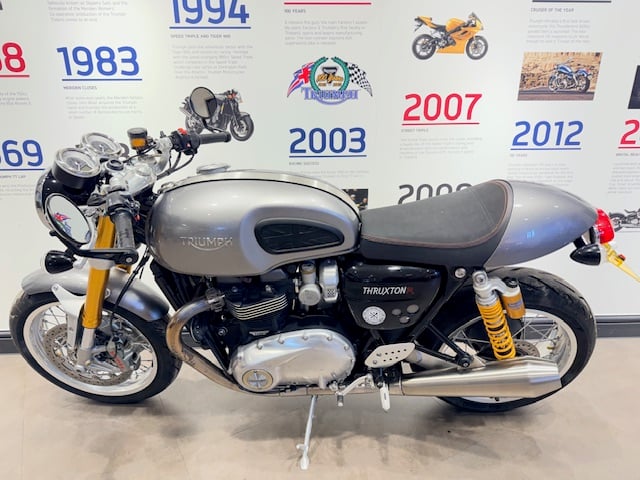 Triumph THRUXTON R