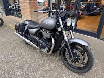 Used Triumph THUNDERBIRD STORM 2015 for sale - bike-77906377: Photo