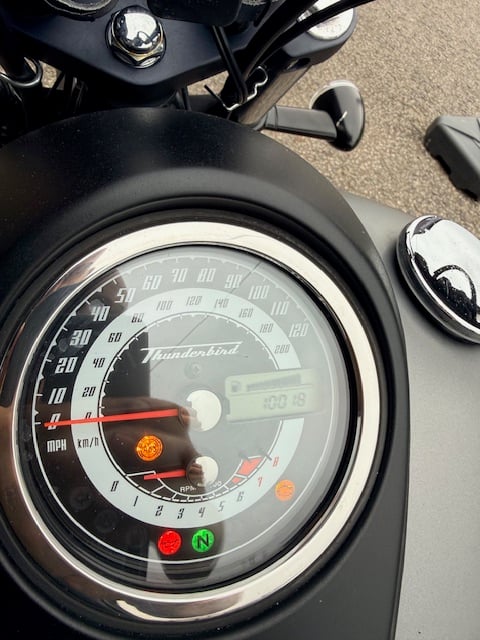 Triumph THUNDERBIRD STORM