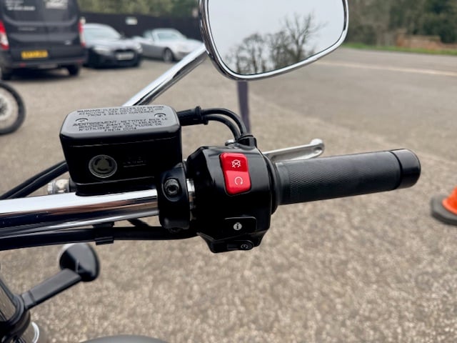 Triumph THUNDERBIRD STORM