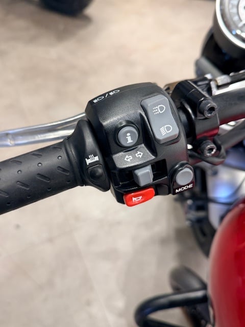 Triumph SPEED TWIN 1200