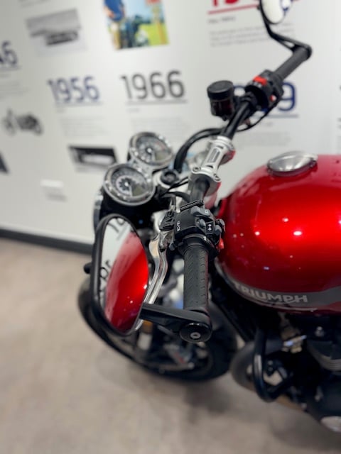 Triumph SPEED TWIN 1200