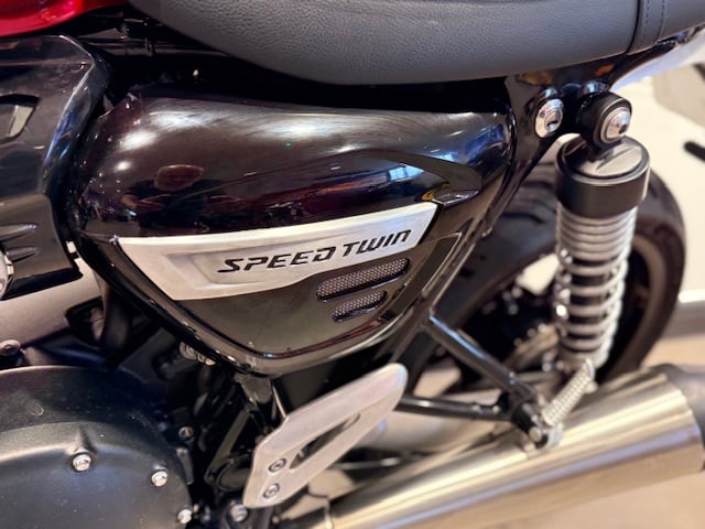 Triumph SPEED TWIN 1200