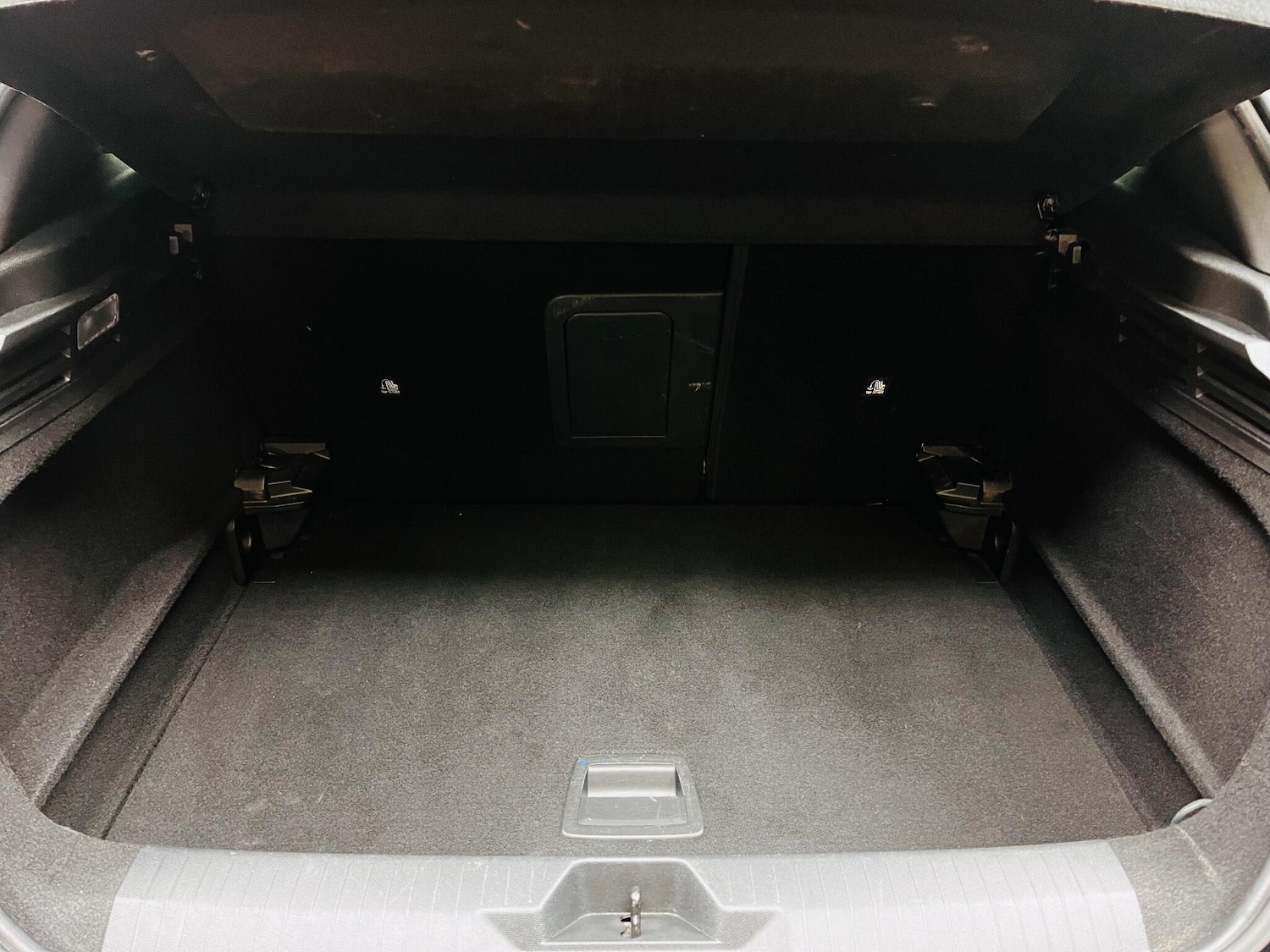 Used Vauxhall Astra for sale - 77549777: Photo 54