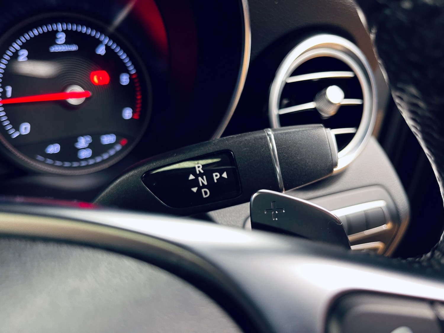 Used Mercedes-Benz GLC 2018 for sale - 77738431: Photo 28