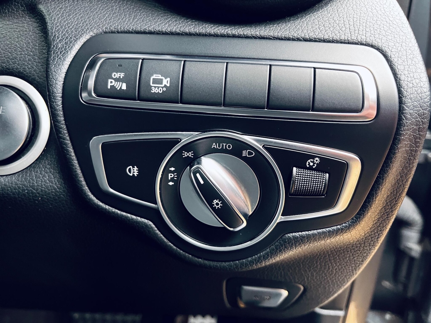 Used Mercedes-Benz GLC 2018 for sale - 77738431: Photo 41