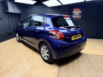 Used Peugeot 208 2016 for sale - 79825951: Photo