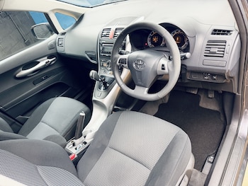 Used Toyota Auris 2011 for sale - 79487716: Photo