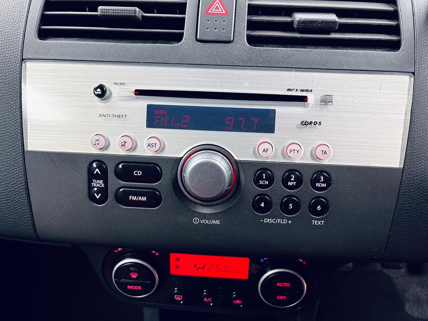 Used Suzuki Swift for sale - 77705562: Photo 35