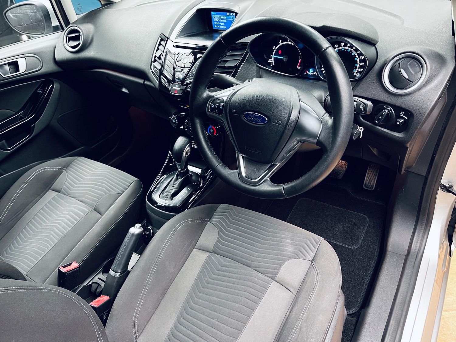 Used Ford Fiesta 2016 for sale - 77853283: Photo 4