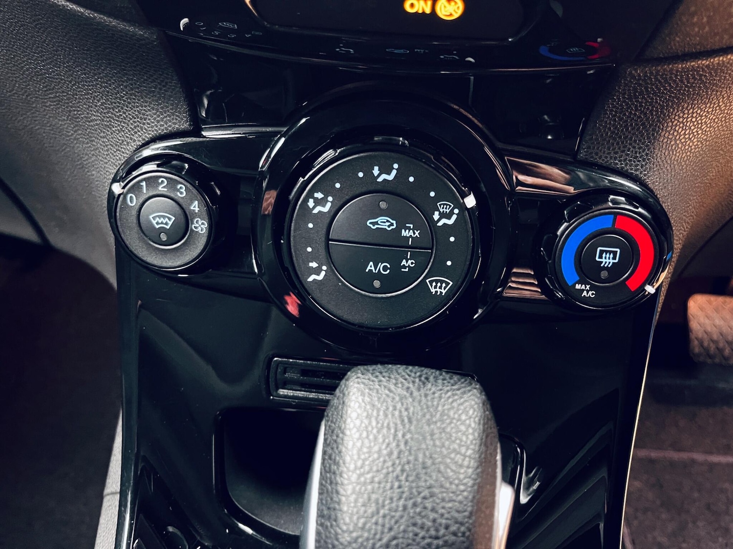 Used Ford Fiesta 2016 for sale - 77853283: Photo 41