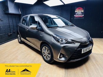 Used Toyota Yaris 2017 for sale - 78115802: Photo