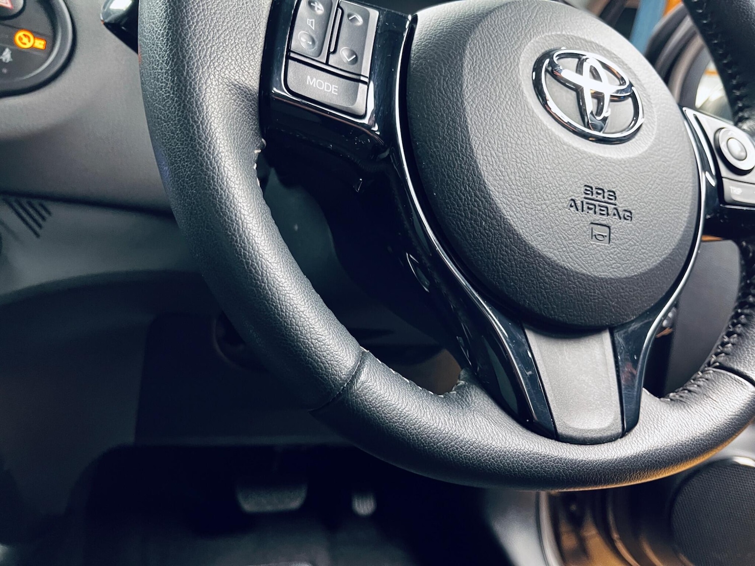 Used Toyota Yaris for sale - 78115802: Photo 24