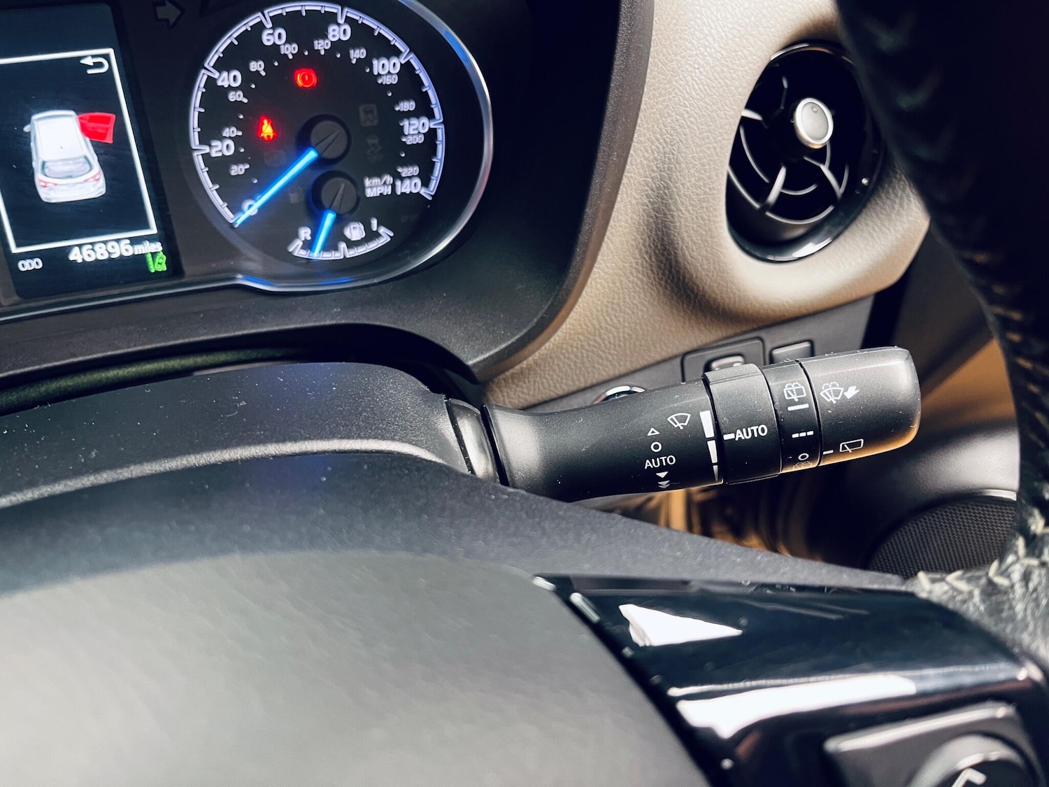 Used Toyota Yaris for sale - 78115802: Photo 28