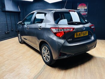 Used Toyota Yaris 2017 for sale - 78115802: Photo