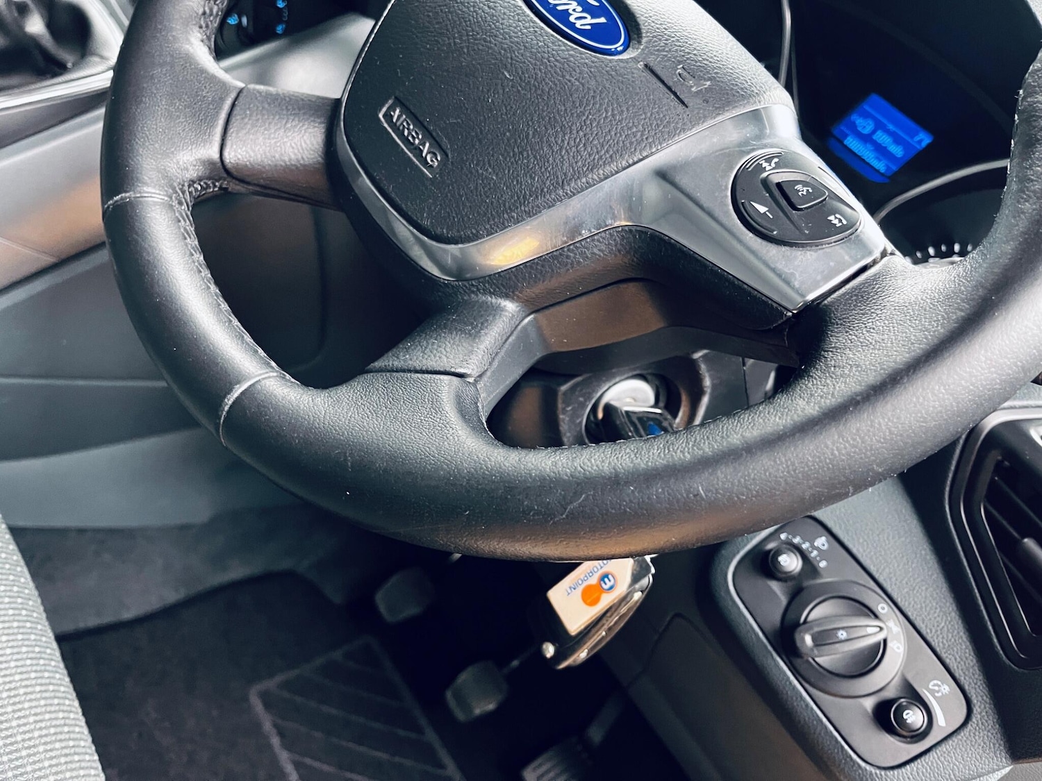 Used Ford Grand C-Max 2013 for sale - 77550328: Photo 23