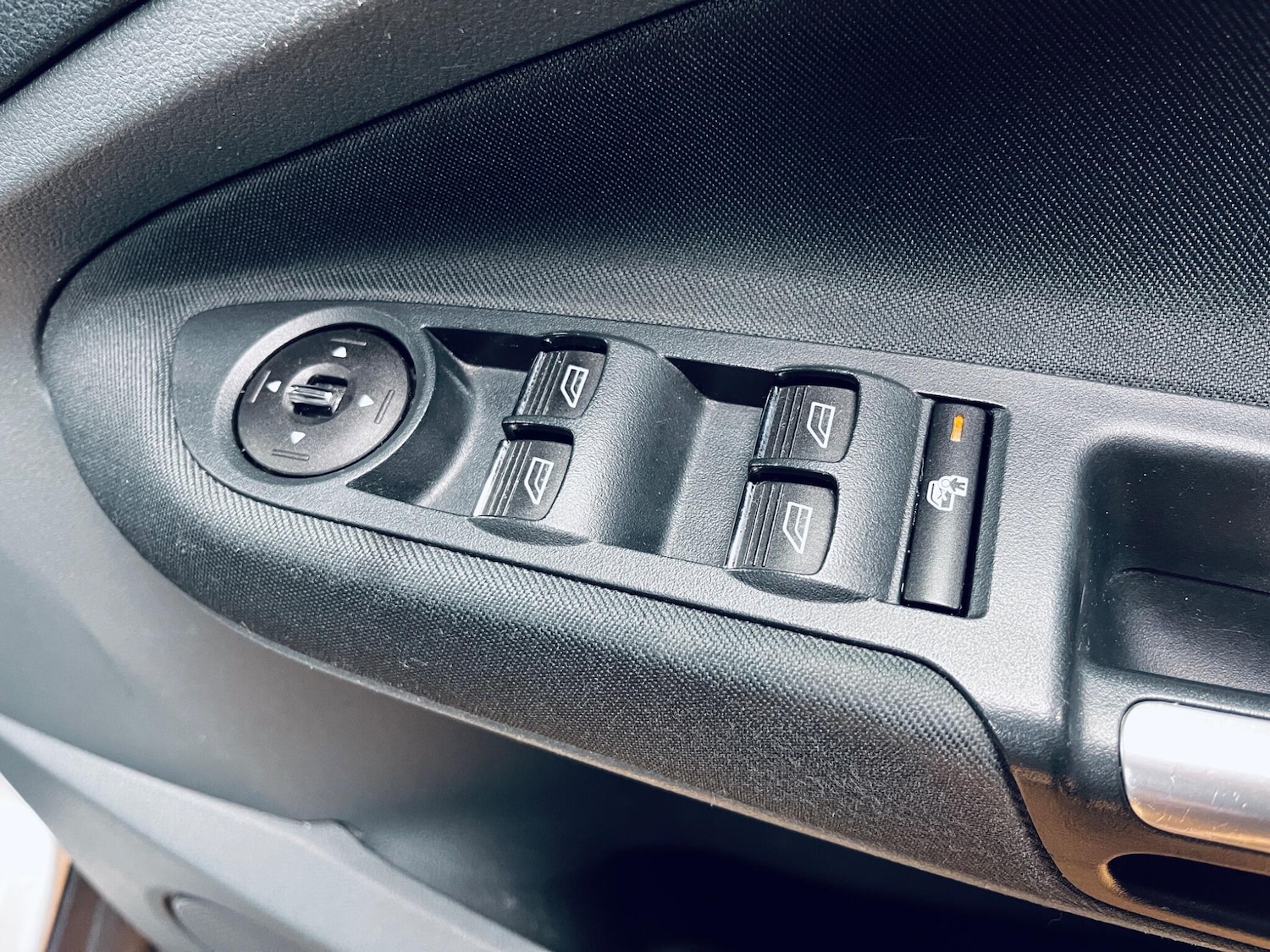 Used Ford Grand C-Max 2013 for sale - 77550328: Photo 28