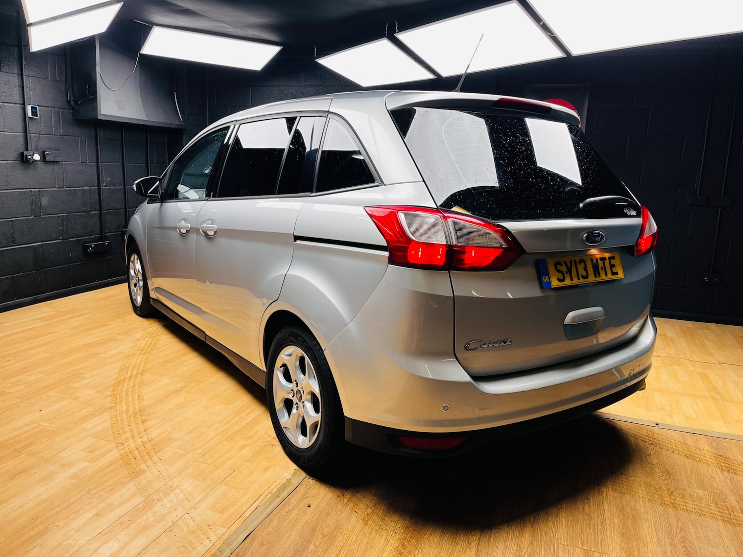 Used Ford Grand C-Max 2013 for sale - 77550328: Photo 3