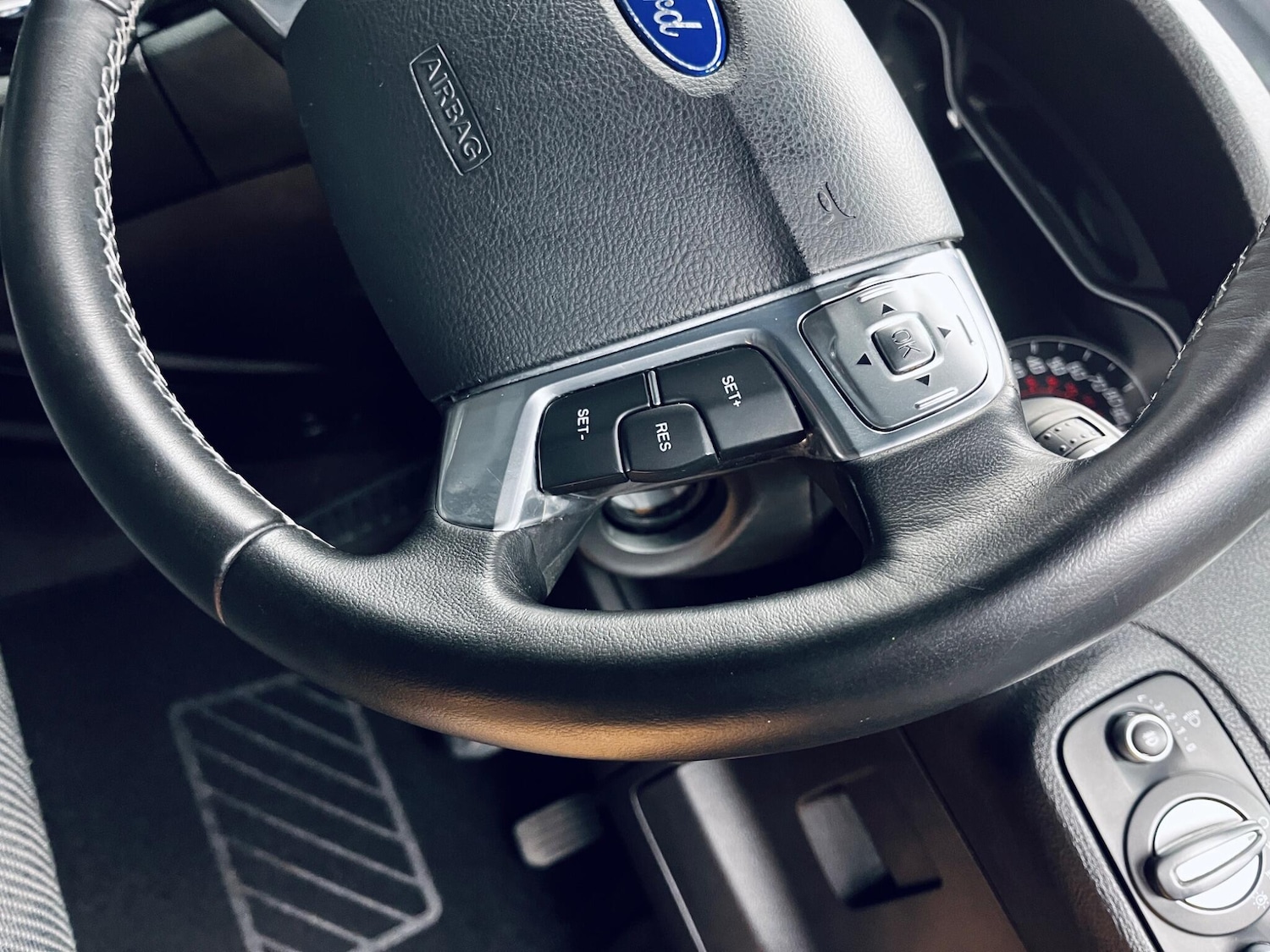 Used Ford S-Max 2011 for sale - 77550349: Photo 25