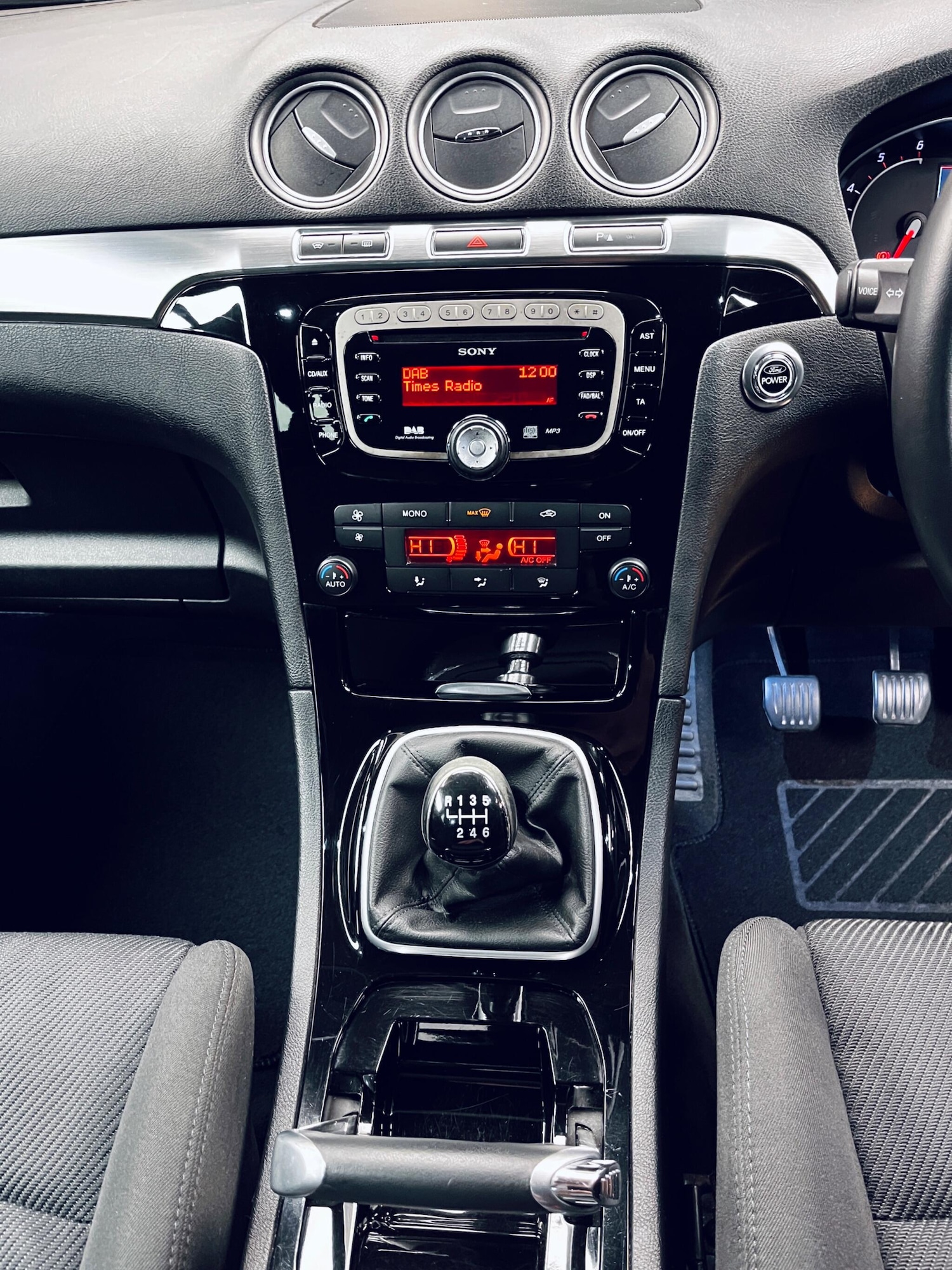 Used Ford S-Max 2011 for sale - 77550349: Photo 39