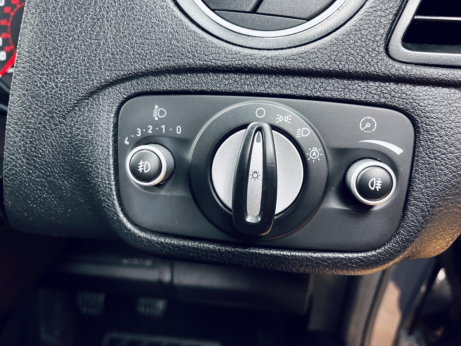 Used Ford S-Max 2011 for sale - 77550349: Photo 43