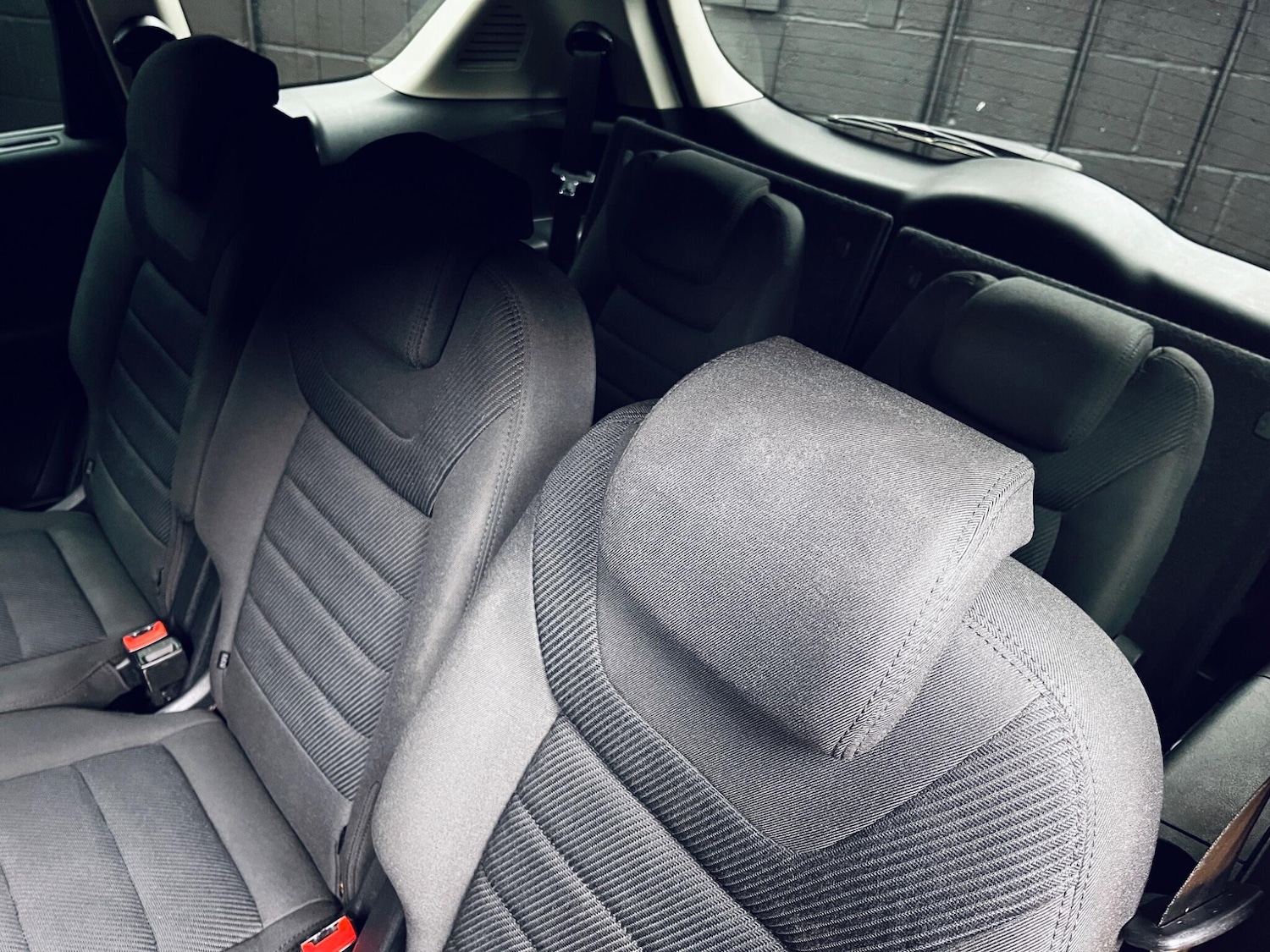 Used Ford S-Max 2011 for sale - 77550349: Photo 46