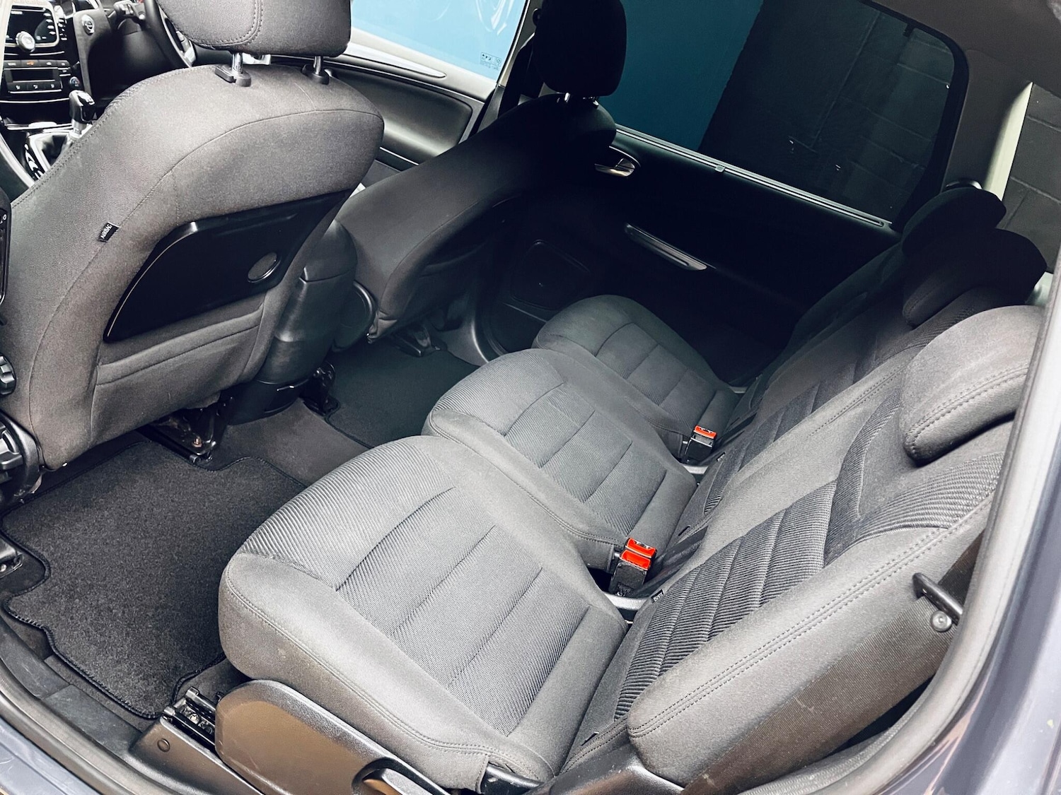 Used Ford S-Max 2011 for sale - 77550349: Photo 47