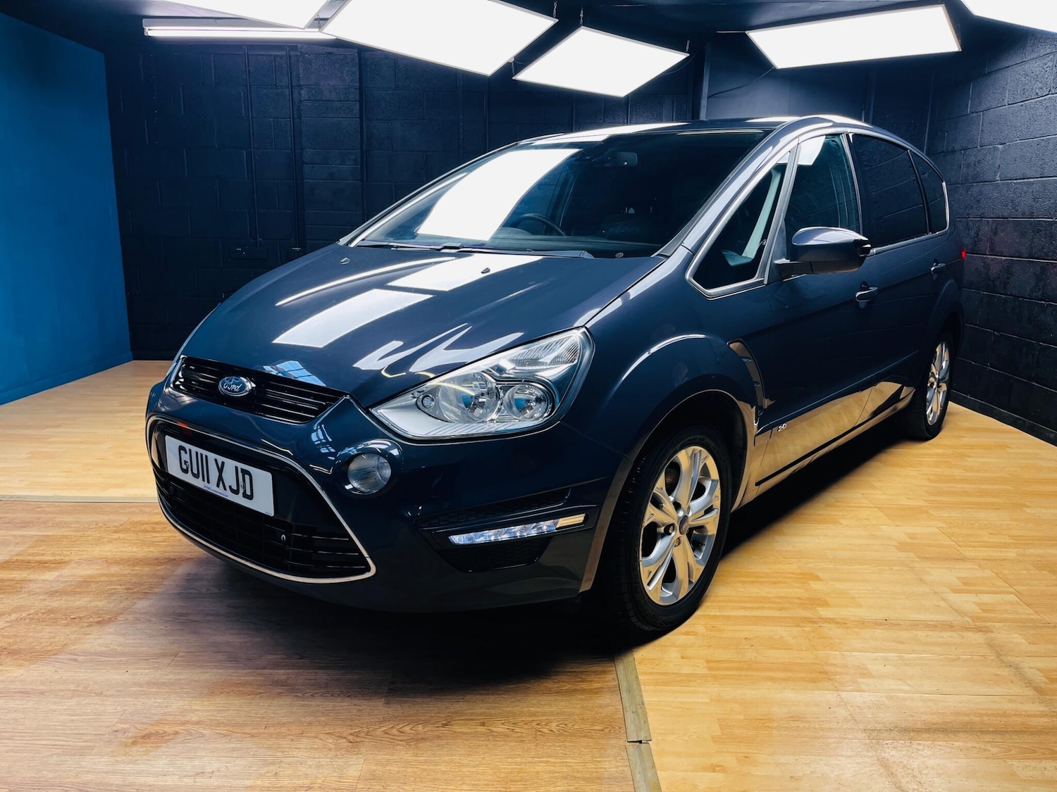 Used Ford S-Max 2011 for sale - 77550349: Photo 7