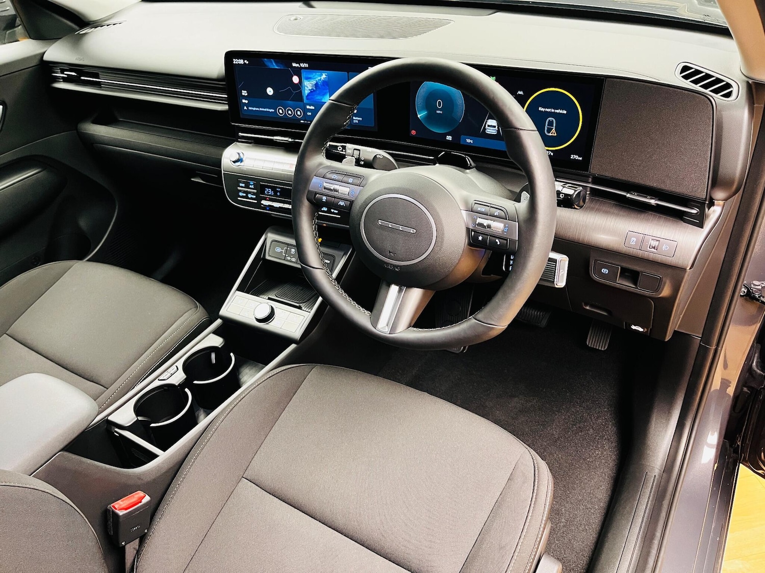 Used Hyundai KONA 2025 for sale - 77550643: Photo 4