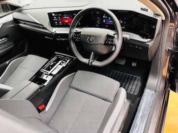 Used Vauxhall Astra 2025 for sale - 77550236: Photo