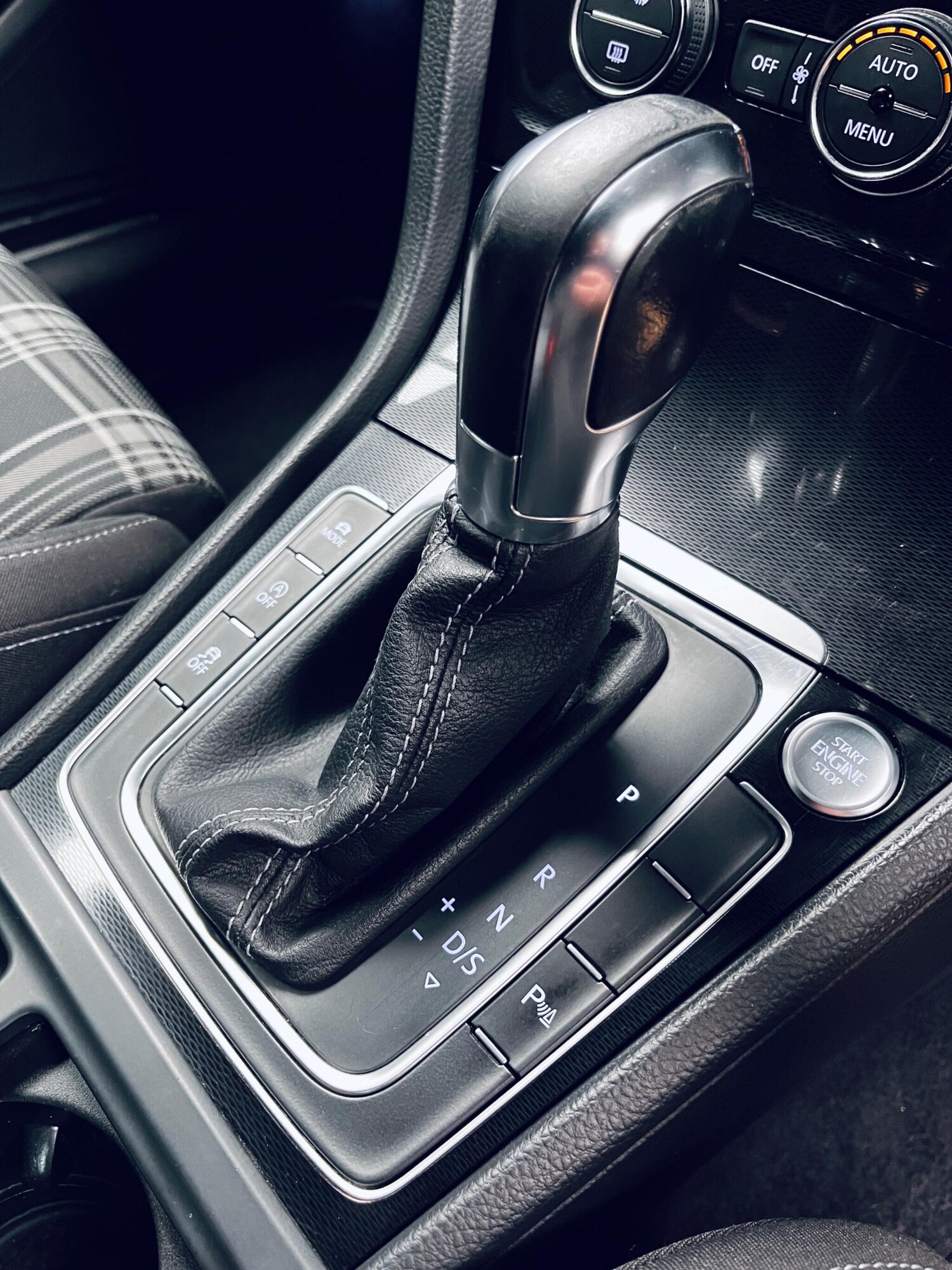 Used Volkswagen Golf 2016 for sale - 77723818: Photo 36