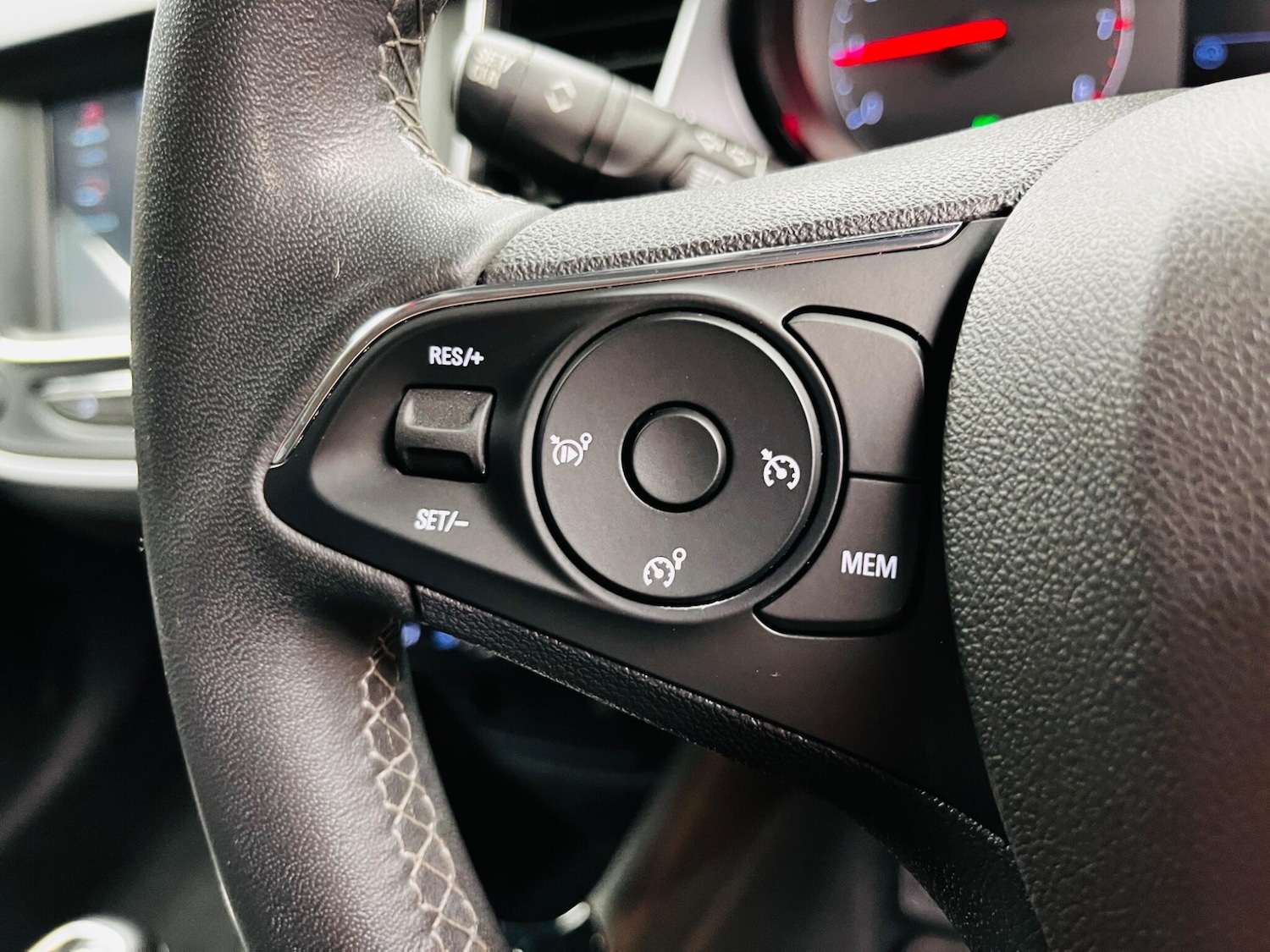 Used Vauxhall Crossland 2022 for sale - 77549657: Photo 32