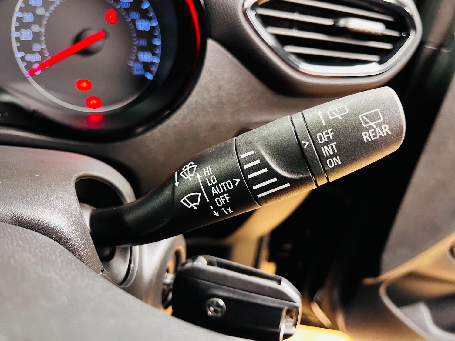 Used Vauxhall Crossland 2022 for sale - 77549657: Photo 36