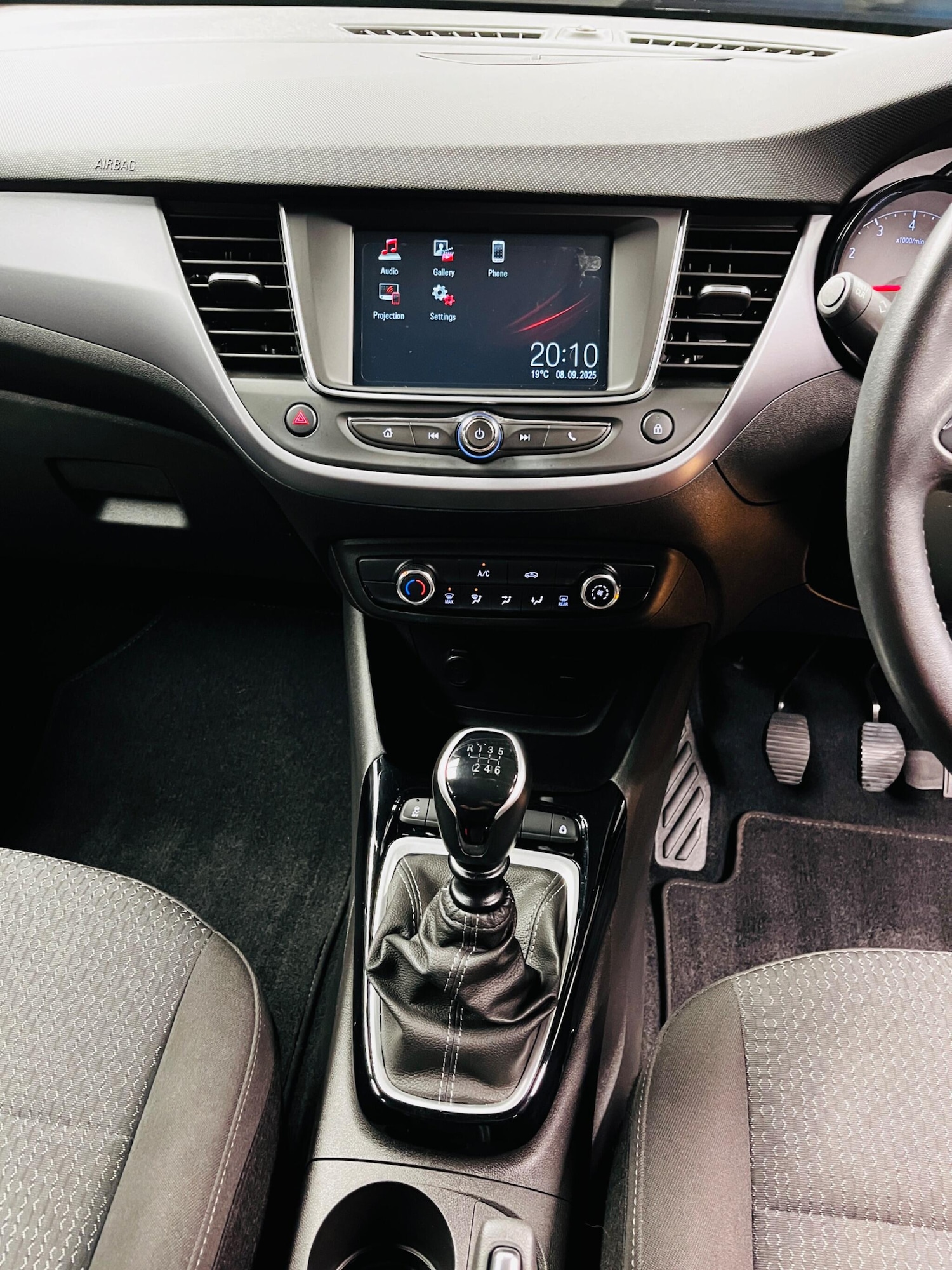 Used Vauxhall Crossland 2022 for sale - 77549657: Photo 41