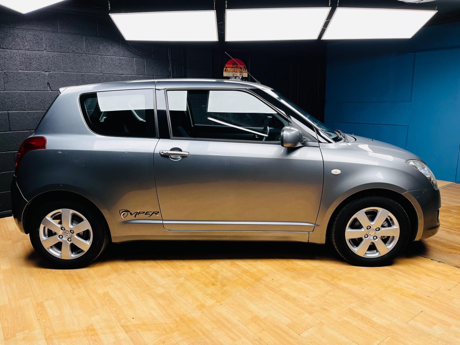 Used Suzuki Swift 2011 for sale - 78047875: Photo 2