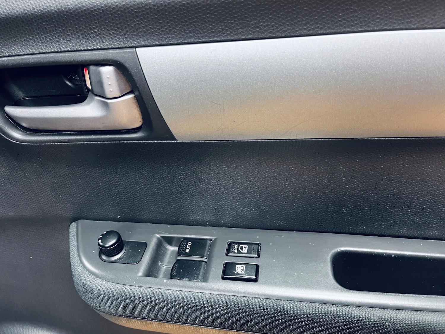 Used Suzuki Swift 2011 for sale - 78047875: Photo 32