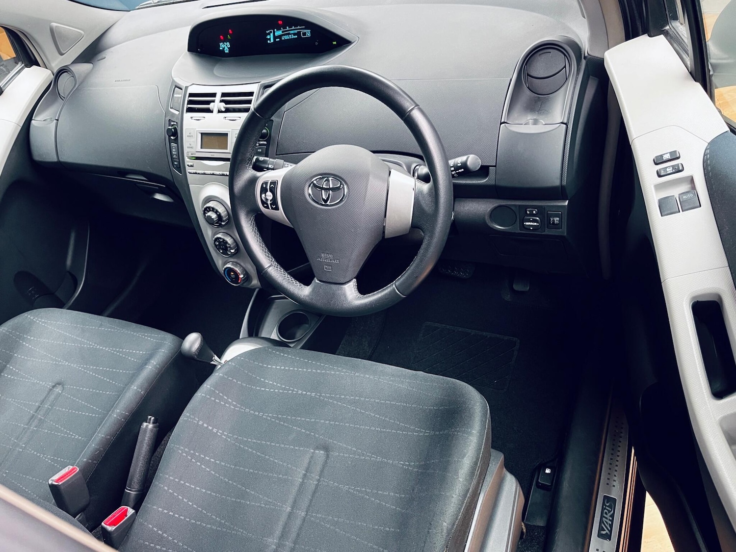 Used Toyota Yaris 2008 for sale - 77549439: Photo 36