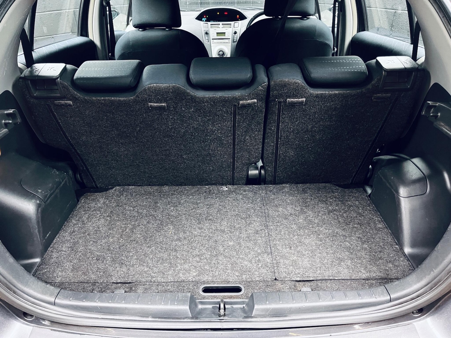 Used Toyota Yaris 2008 for sale - 77549439: Photo 49