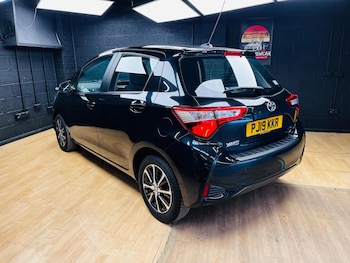 Used Toyota Yaris 2019 for sale - 78596610: Photo