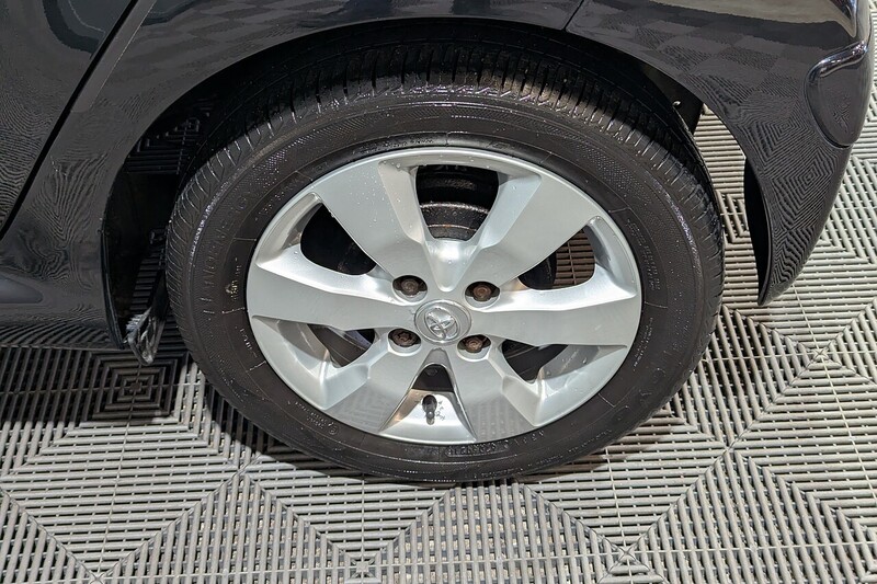 Used Toyota AYGO 2013 for sale - 76740864: Photo 11