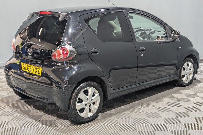 Used Toyota AYGO 2013 for sale - 76740864: Photo 7