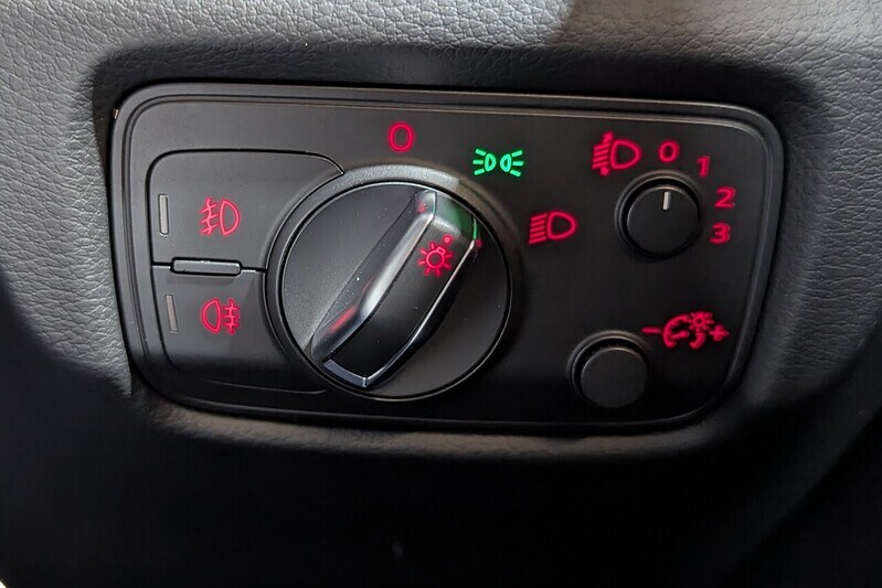 Used Audi A3 2015 for sale - 76932163: Photo 15