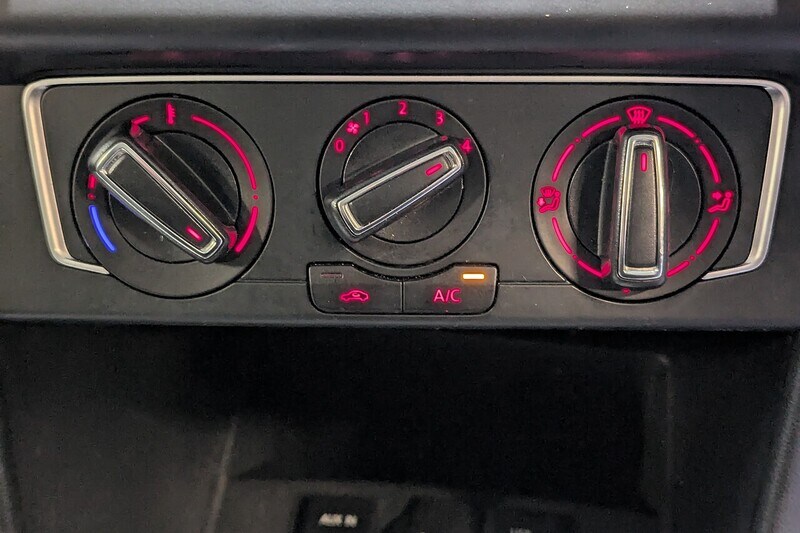 Used Volkswagen Polo 2016 for sale - 77422962: Photo 21